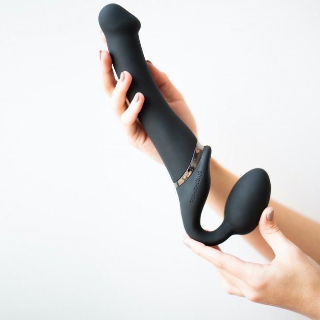 Безремінний страпон з вібрацією Strap-On-Me Vibrating Black M, d - 3,3 см