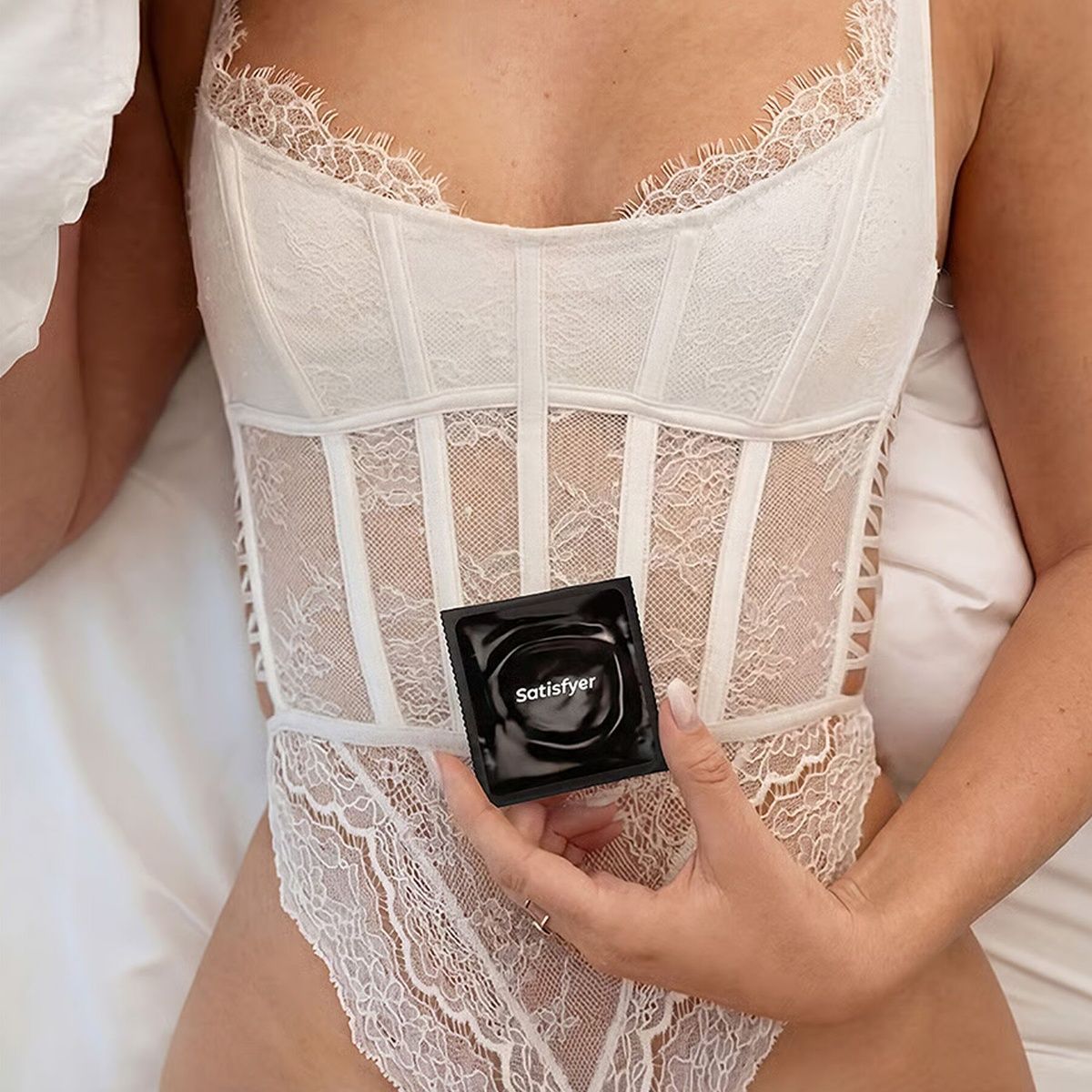 Набор презервативов Satisfyer Premium Condoms S - 49 мм, 100 шт.