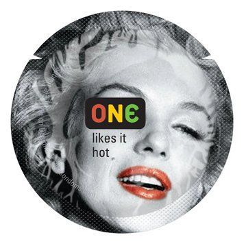 Презерватив ONE Color Sensations ONE likes it hot, 1 шт, красный, гладкий, со смазкой